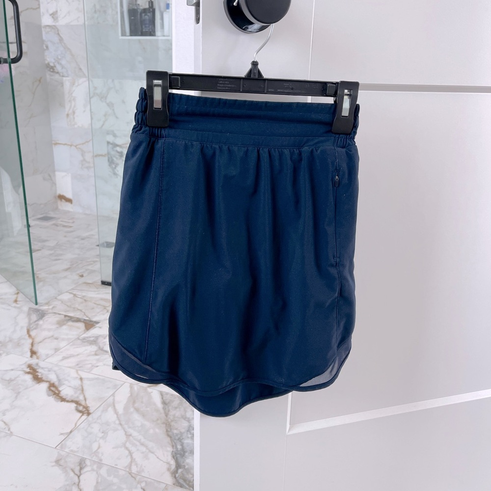 Lululemon size 2 skirt